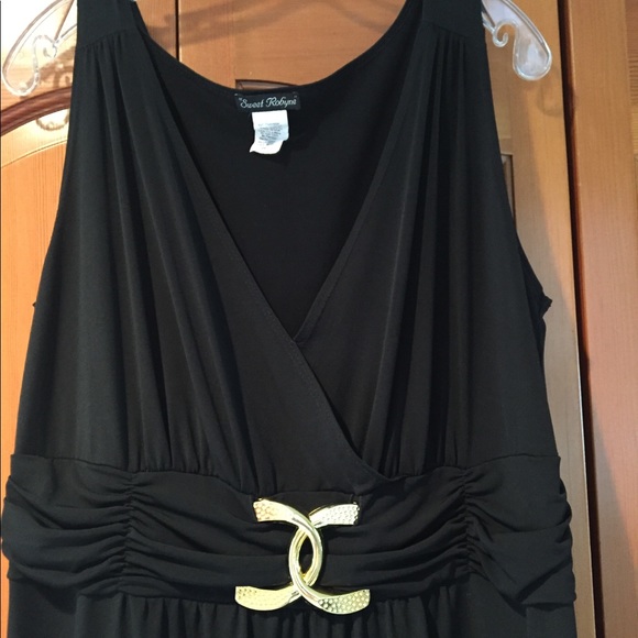 Dresses & Skirts - Gold and black empire waist dress Dresses & Skirts - Gold and black empire waist dress